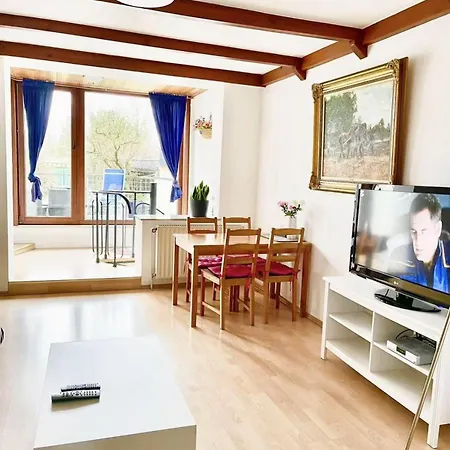 Messe And Airport, 2-bedroom Duplex With Kitchen And Garden