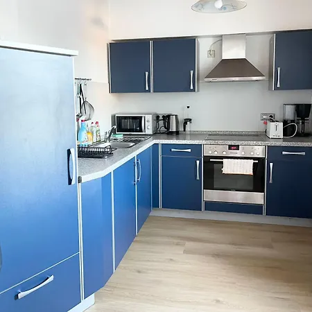 Apartmán Messe And Airport, 2-bedroom Duplex With Kitchen And Garden *