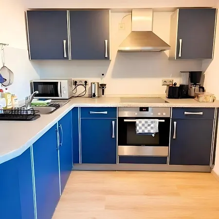 Messe And Airport, 2-bedroom Duplex With Kitchen And Garden * Düsseldorf