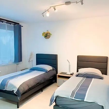 Apartmán Messe And Airport, 2-bedroom Duplex With Kitchen And Garden *