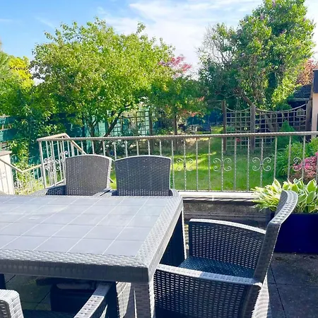 Appartamento Messe And Airport, 2-bedroom Duplex With Kitchen And Garden *