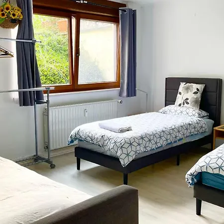 Messe And Airport, 2-bedroom Duplex With Kitchen And Garden * Düsseldorf