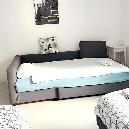 Messe And Airport, 2-bedroom Duplex With Kitchen And Garden Apartmán Düsseldorf