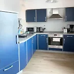 Apartman Messe And Airport, 2-bedroom Duplex With Kitchen And Garden *